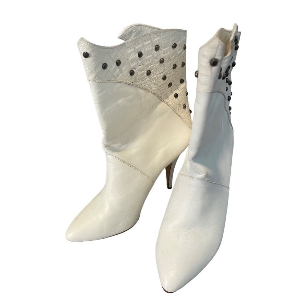 Vintage 80s 90s The Wild Pair White Ankle Studded Heeled Pointed Toe Boots Sz 5